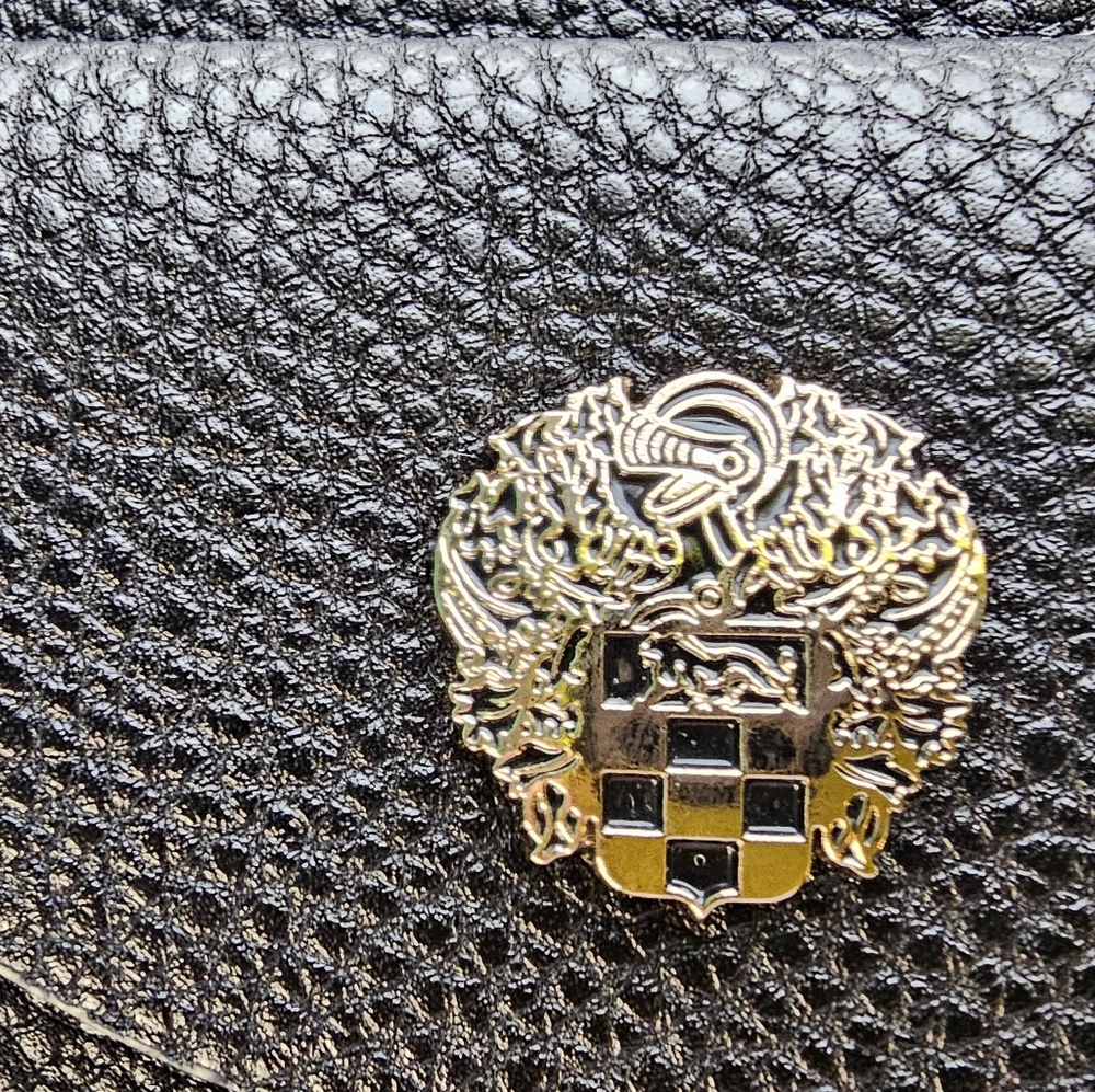 Vince Camuto Black Belt Bag w/ Gold Tone Accents Women's Size M - Picture 2 of 9
